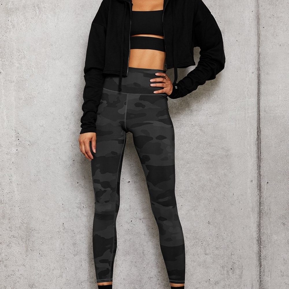 ALO Yoga High-Waist Vapor Legging - Black Camo, S